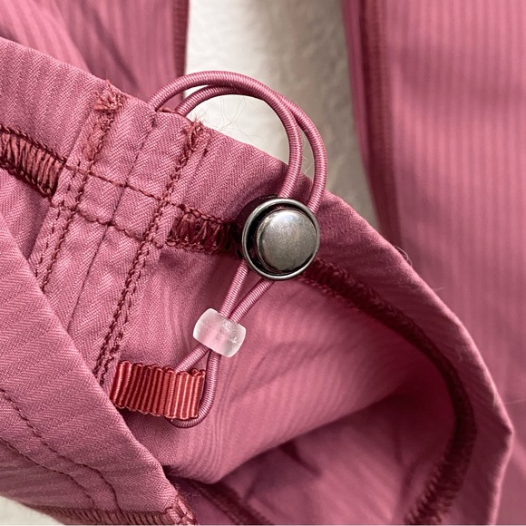 LULULEMON Athletica Dance Studio Crop 25" Misty Merlot Size 6 - Picture 11 of 15